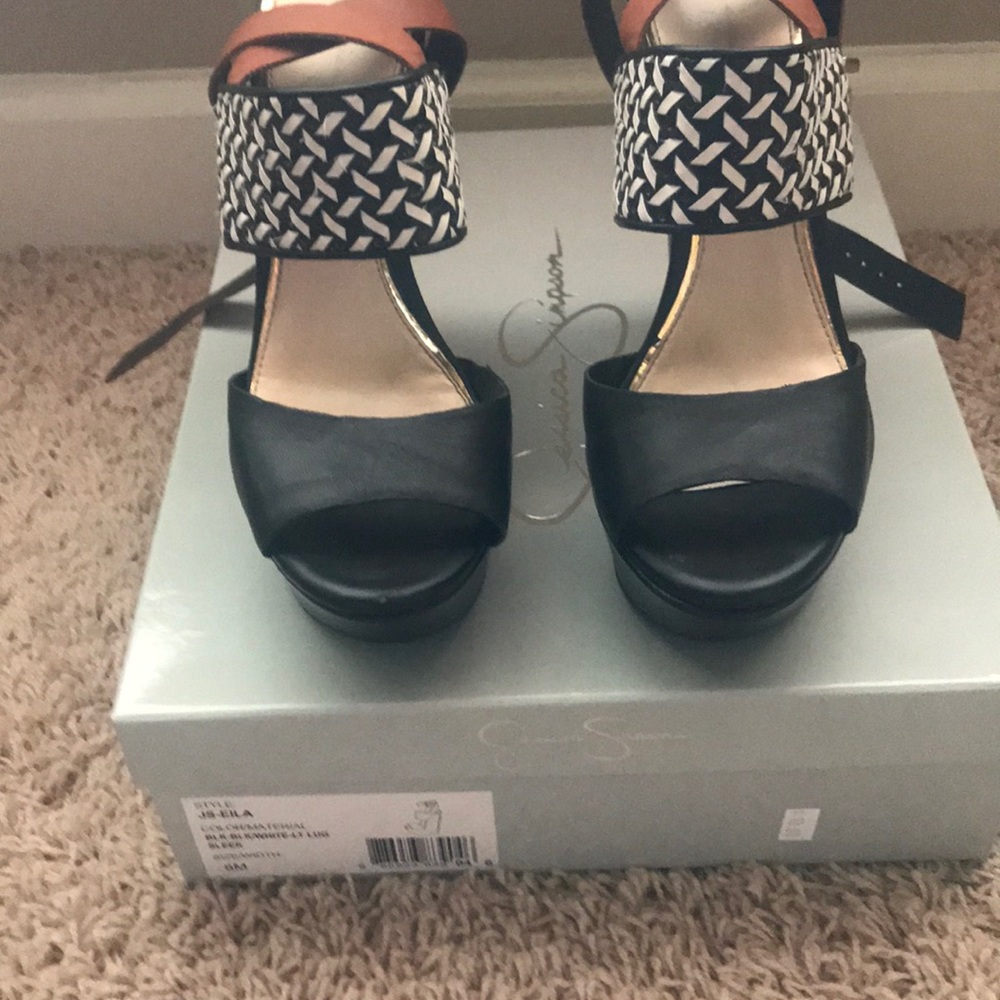Jessica Simpson Eila size 8